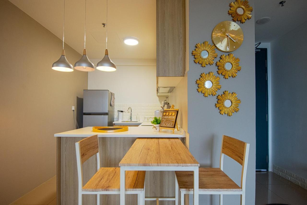 Casa Orient @ Macalister 218 ❈中路218东方之家 3Br 8Pax Apartment จอร์จทาวน์ ภายนอก รูปภาพ